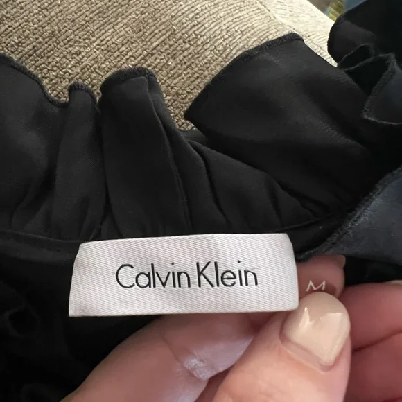 Calvin Klein Black Ruffled Sleeveless Blouse - Picture 5 of 6